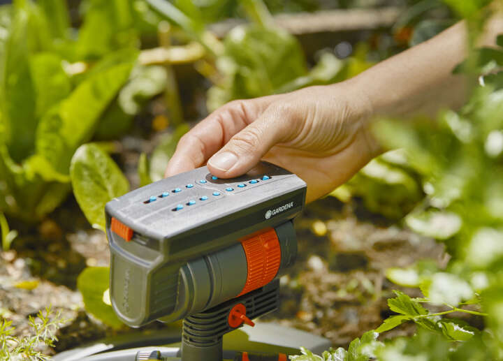 GARDENA Viereckregner AquaZoom compact